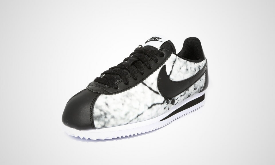 nike cortez cherry