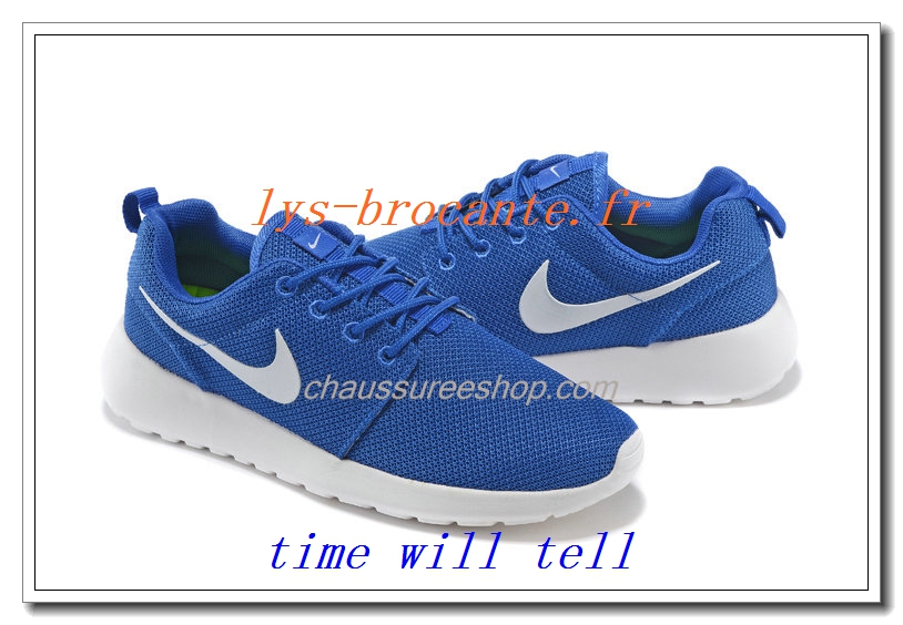 nike roshe run pas cher taille 39
